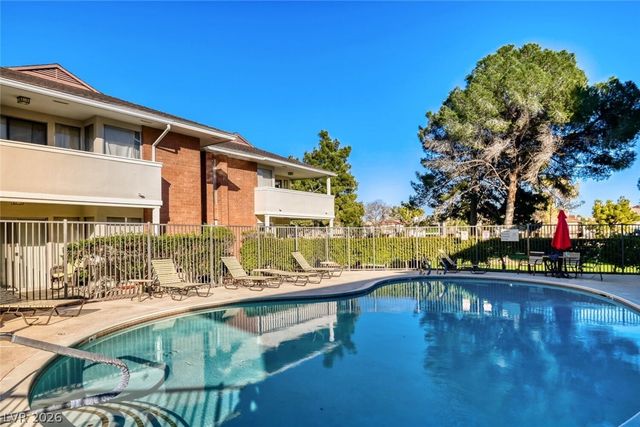 745 Oakmont Avenue 1008, Las Vegas, NV 89109