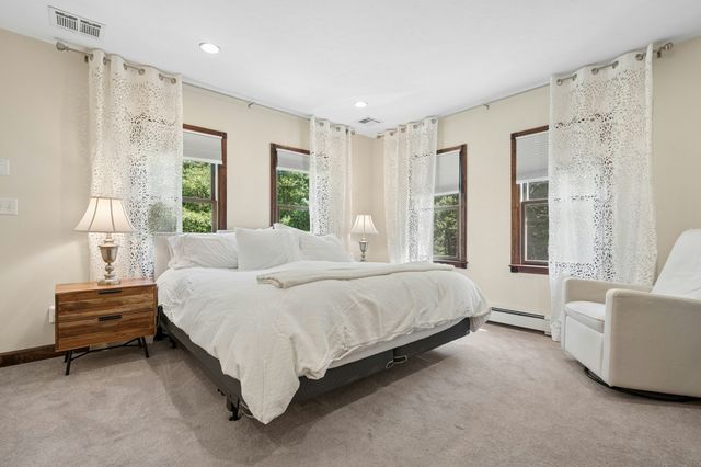 17 Panettieri Dr., Lakeville, MA 02347