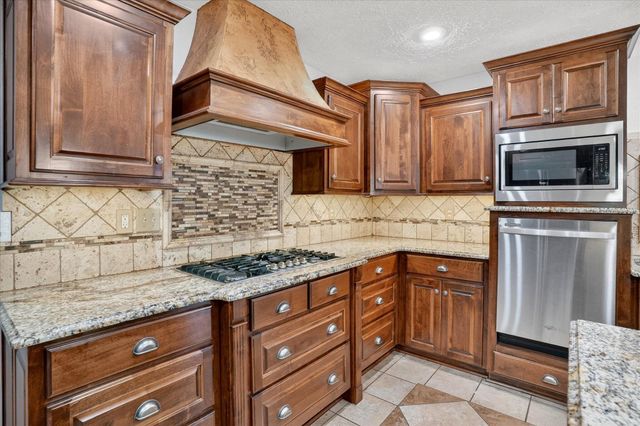 3245 W Brett Drive, Springfield, MO 65810