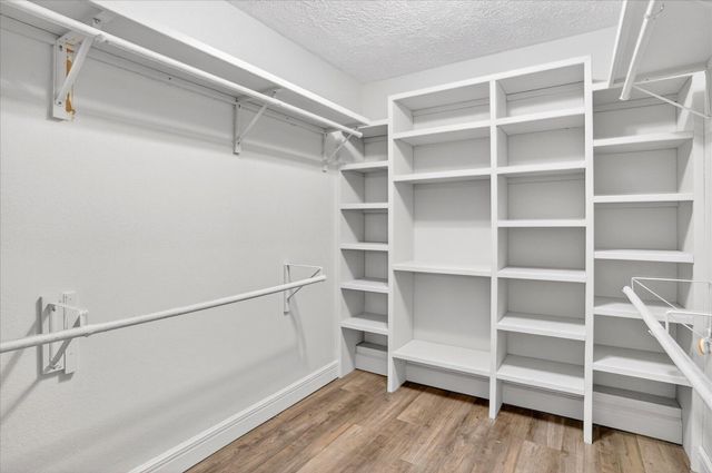 3245 W Brett Drive, Springfield, MO 65810