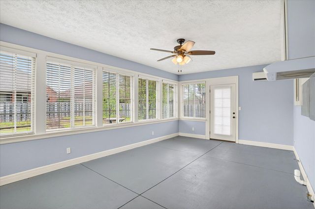 3245 W Brett Drive, Springfield, MO 65810