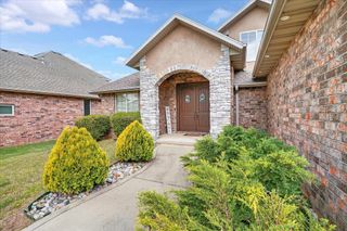 3245 W Brett Drive, Springfield, MO 65810