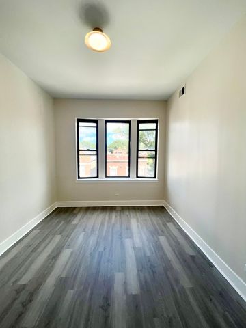 2258 S Sacramento Avenue 3, Chicago, IL 60623