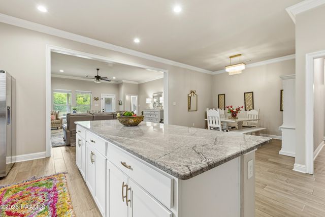 129 Wild Cherry Lane, Lafayette, LA 70508