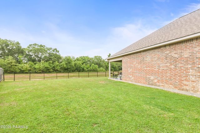129 Wild Cherry Lane, Lafayette, LA 70508