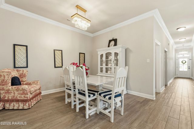 129 Wild Cherry Lane, Lafayette, LA 70508
