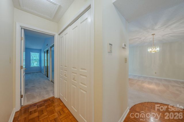 902 Woodlea Court, Asheville, NC 28806