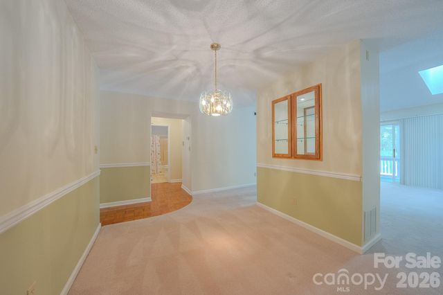 902 Woodlea Court, Asheville, NC 28806