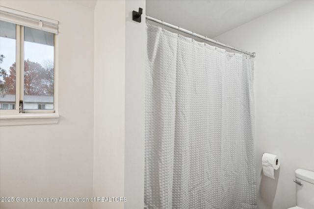 218 Raritan Road, Lansing, MI 48911