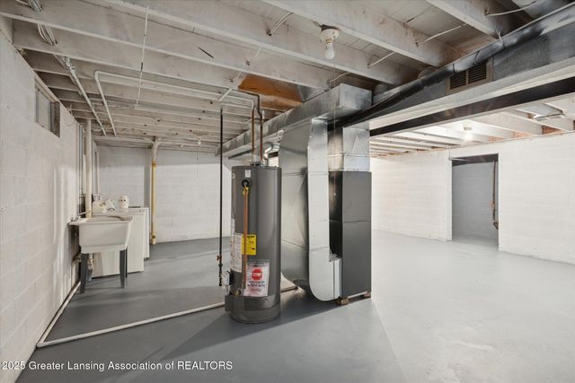 218 Raritan Road, Lansing, MI 48911