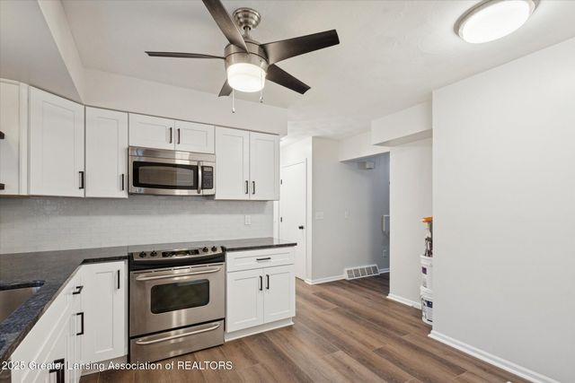 218 Raritan Road, Lansing, MI 48911