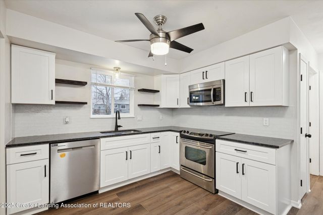 218 Raritan Road, Lansing, MI 48911