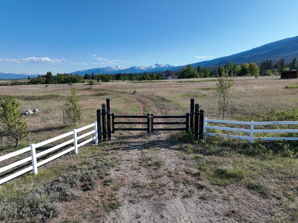 257 N Gold Creek Loop, Hamilton, MT 59840 photo 3