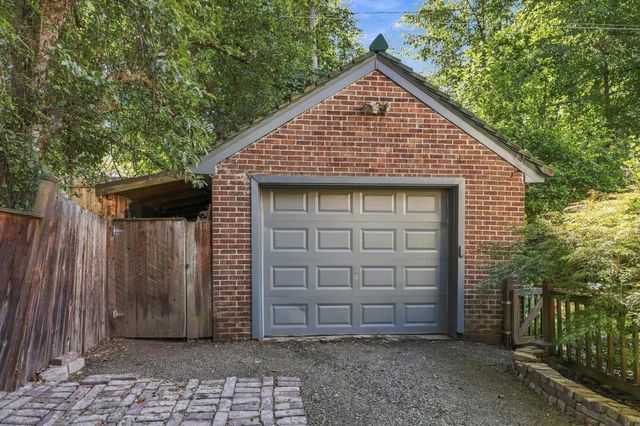417 W Shoshone Pl, Spokane, WA 99203