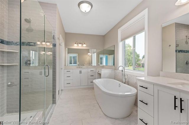 2100 Shane Court, Oxford, MI 48370