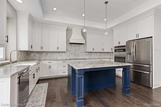 2100 Shane Court, Oxford, MI 48370