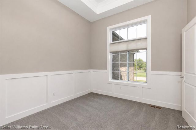 2100 Shane Court, Oxford, MI 48370