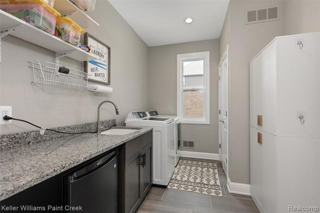 2100 Shane Court, Oxford, MI 48370
