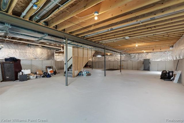 2100 Shane Court, Oxford, MI 48370