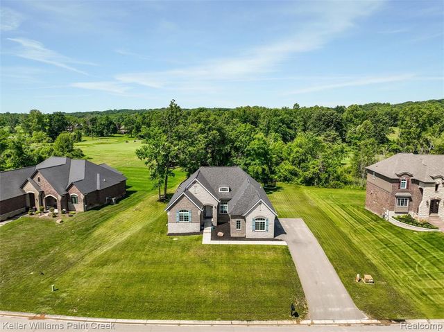 2100 Shane Court, Oxford, MI 48370