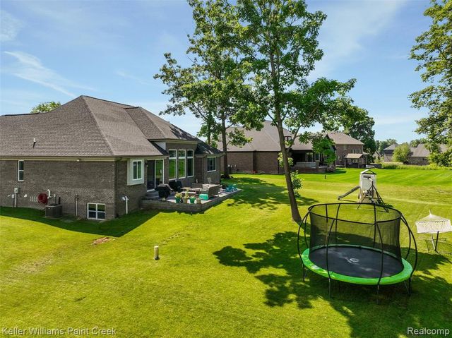 2100 Shane Court, Oxford, MI 48370