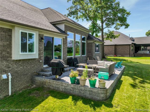 2100 Shane Court, Oxford, MI 48370