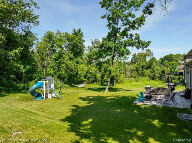 2100 Shane Court, Oxford, MI 48370