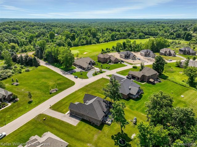 2100 Shane Court, Oxford, MI 48370