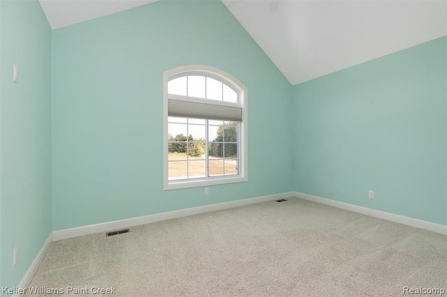 2100 Shane Court, Oxford, MI 48370