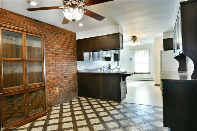 9 Hillside Drive, Girard, OH 44420