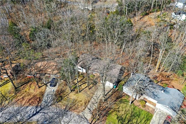 9 Hillside Drive, Girard, OH 44420