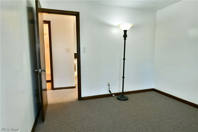 9 Hillside Drive, Girard, OH 44420