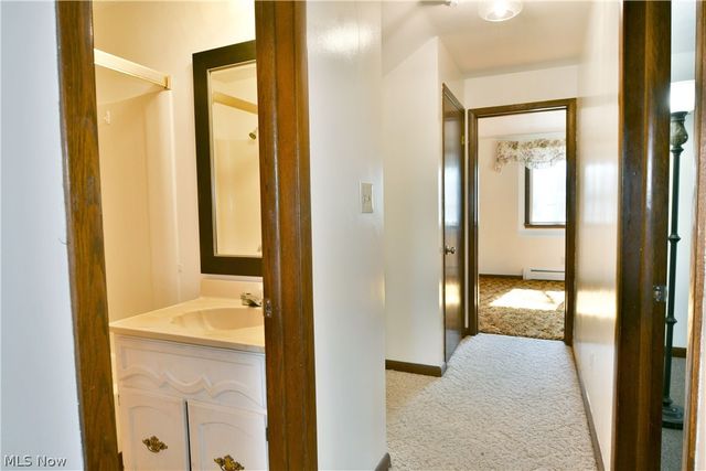 9 Hillside Drive, Girard, OH 44420