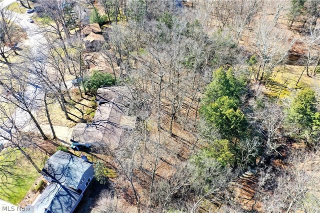 9 Hillside Drive, Girard, OH 44420