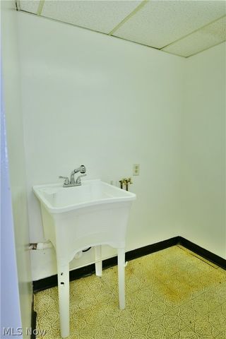 9 Hillside Drive, Girard, OH 44420