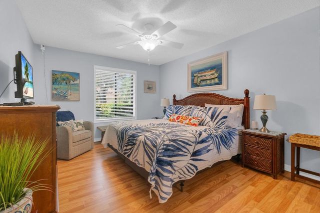 2855 Eagle Lane, West Palm Beach, FL 33409