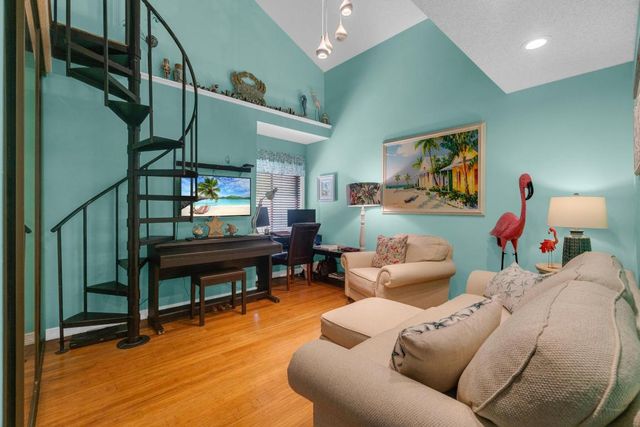 2855 Eagle Lane, West Palm Beach, FL 33409