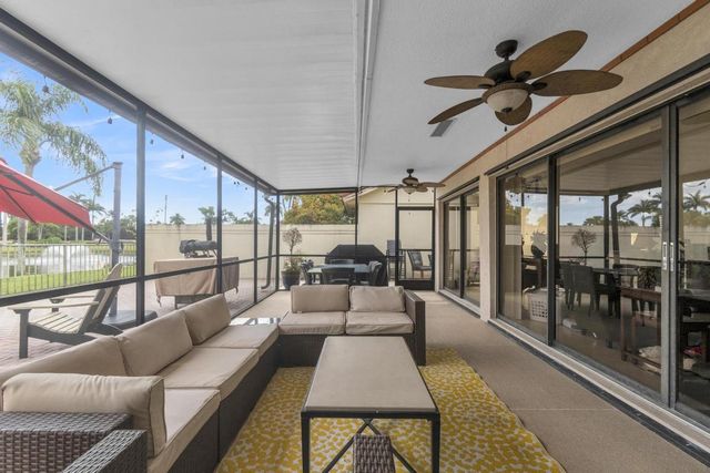 2855 Eagle Lane, West Palm Beach, FL 33409