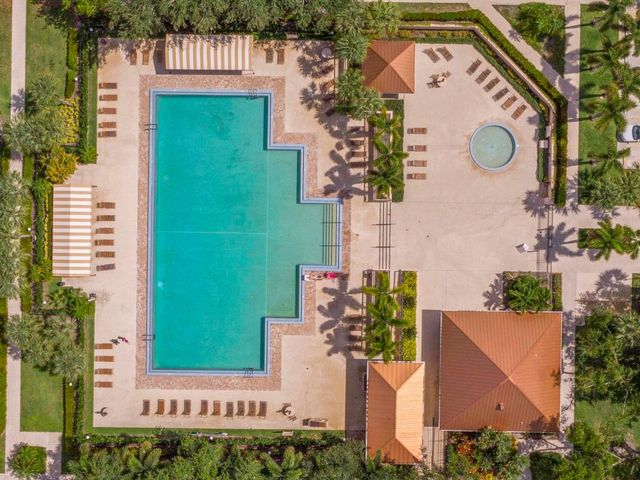 2855 Eagle Lane, West Palm Beach, FL 33409