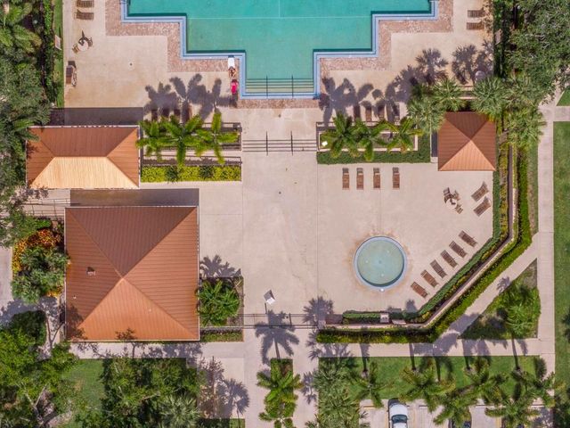 2855 Eagle Lane, West Palm Beach, FL 33409