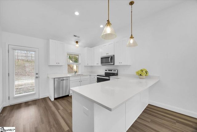 744 S Bomar Avenue, Landrum, SC 29356