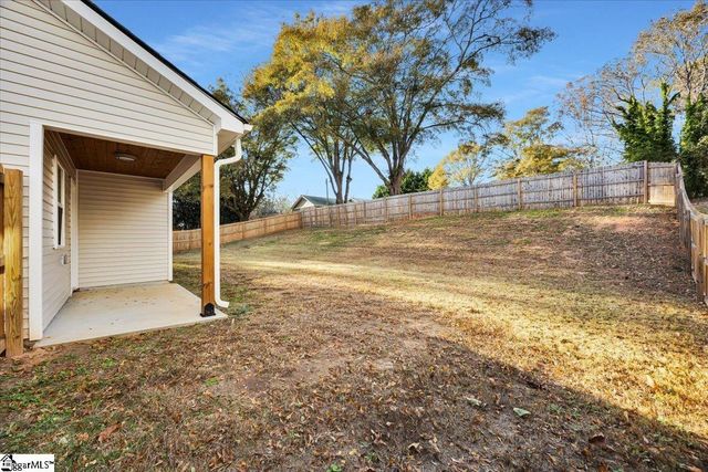 744 S Bomar Avenue, Landrum, SC 29356