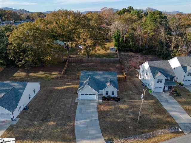 744 S Bomar Avenue, Landrum, SC 29356