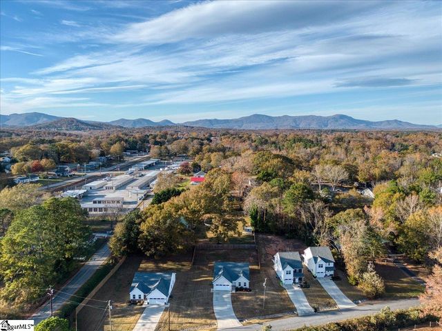 744 S Bomar Avenue, Landrum, SC 29356