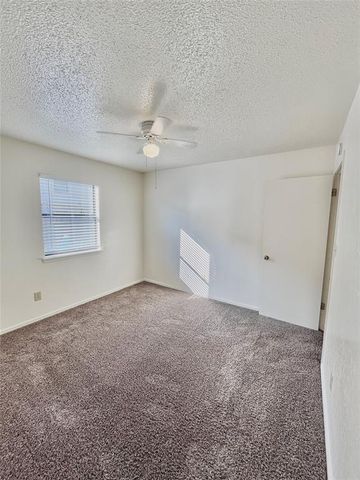 1901 E LINDSEY Street 25A, Norman, OK 73071