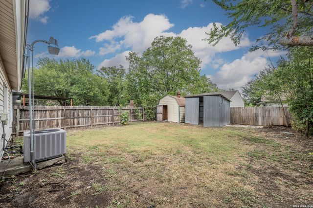 4056 MYSTIC SUNRISE DR, San Antonio, TX 78244
