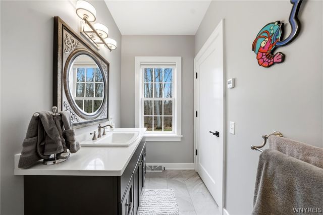 1049 Willardshire Road, Aurora, NY 14127