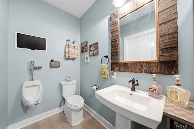1049 Willardshire Road, Aurora, NY 14127