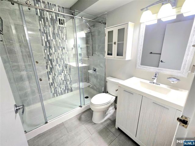 316 Prospect Avenue 8D, Hackensack, NJ 07601