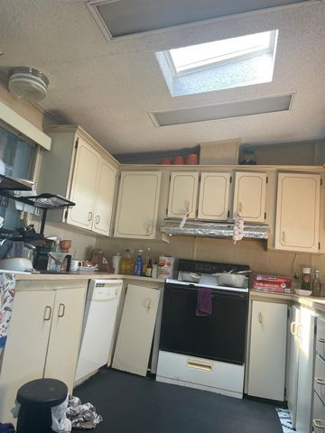 3723 NW 67th St, Coconut Creek, FL 33073